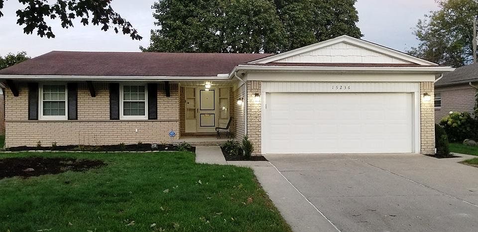 1st image of 15236 Willowbrook Ln