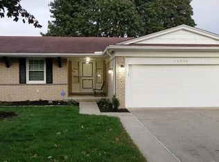 15236 Willowbrook Ln, Plymouth, MI 48170