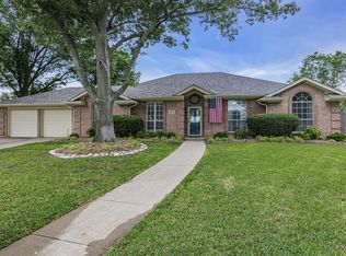8624 Kirk Ct, Fort Worth, TX 76182