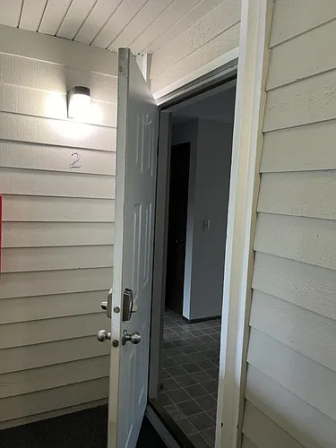 328 91st Ave NE #2 Photo 1