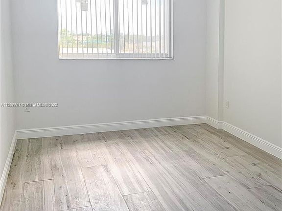 4th image of 1251 NE 108th St APT 407