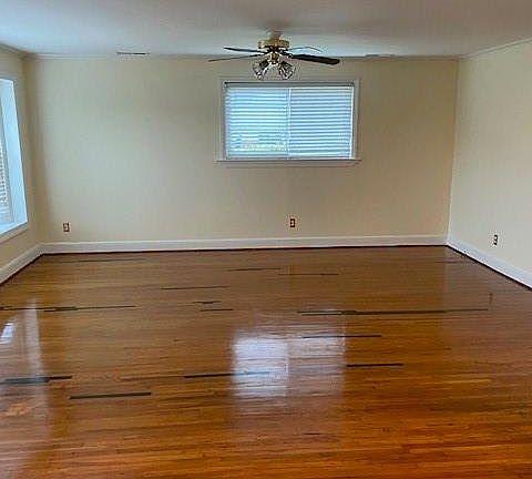 3rd image of 3841 Avera Ave