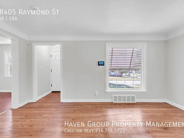 18405 Raymond St — Photo 3