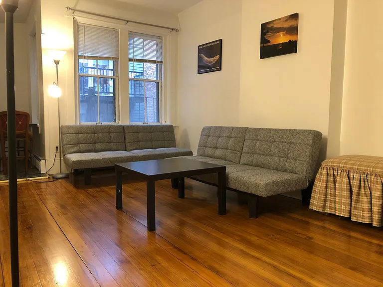 32 Cunard St #2B — Photo 2
