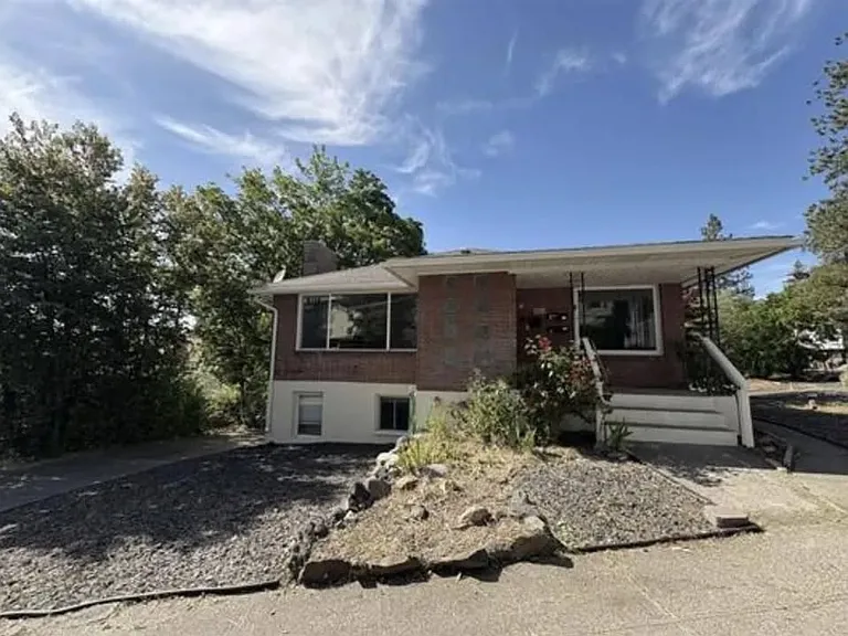828 W 11th Ave — Photo 14