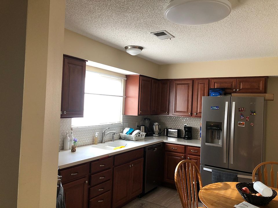 2nd image of 3701 Candlewyck Club Dr APT B
