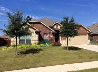 525 Chelsea Dr, Midlothian, TX 76065