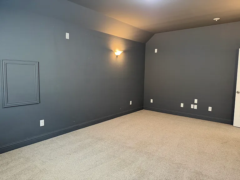 2417 Kingsgate Dr — Photo 36