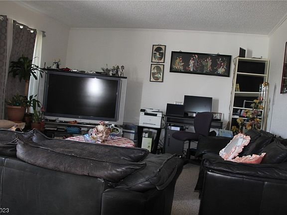 4th image of 3852 Remount Dr