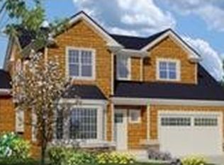 48 Centre St, Dover, MA 02030