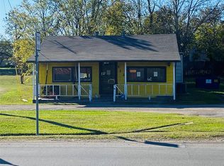 512 S Broadway St, Joshua, TX 76058