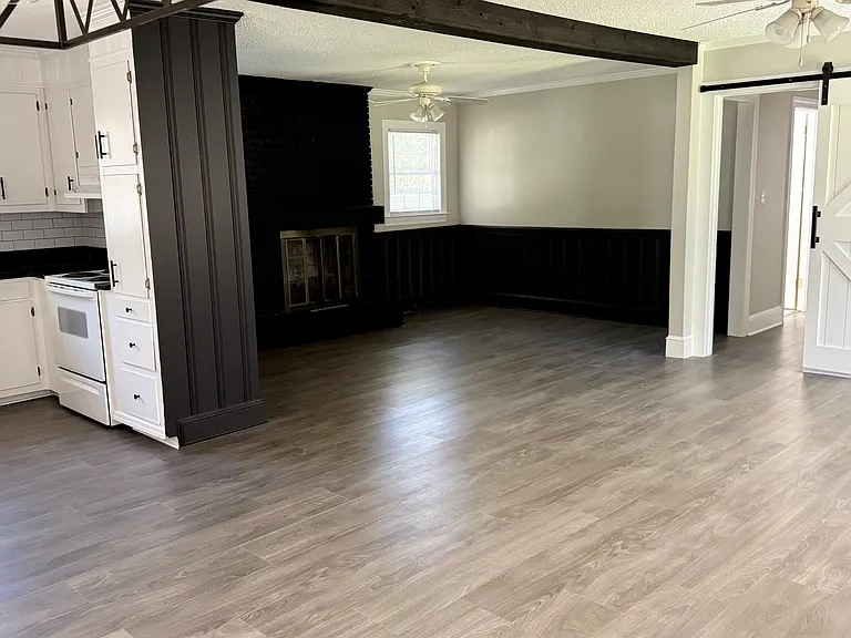 209 Harmony St — Photo 14