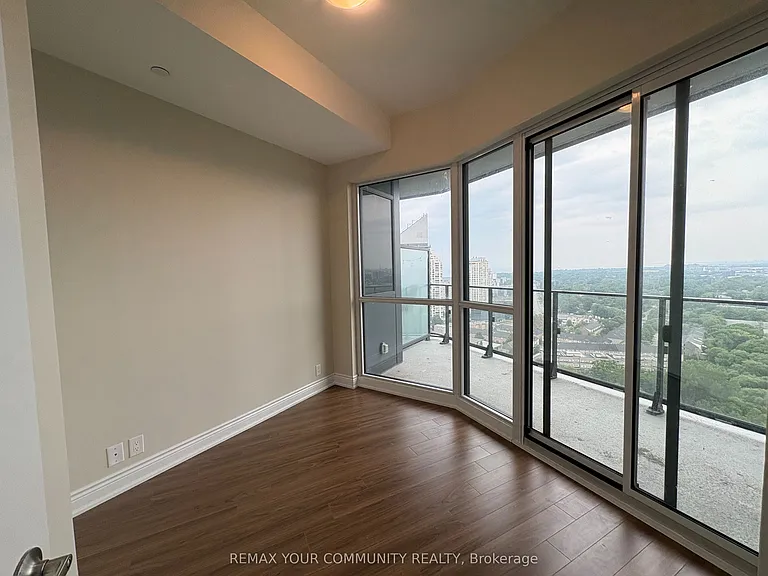 10 Park Lawn Rd #2404 — Photo 28
