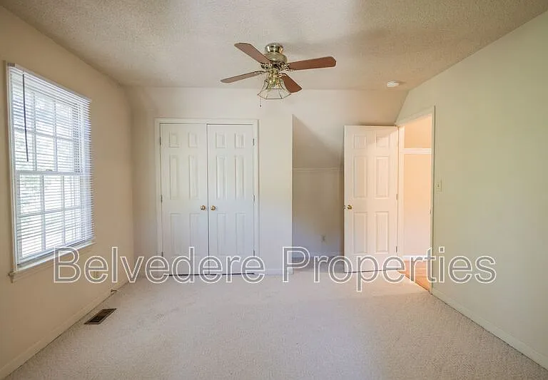 8 Barrett Pl — Photo 22