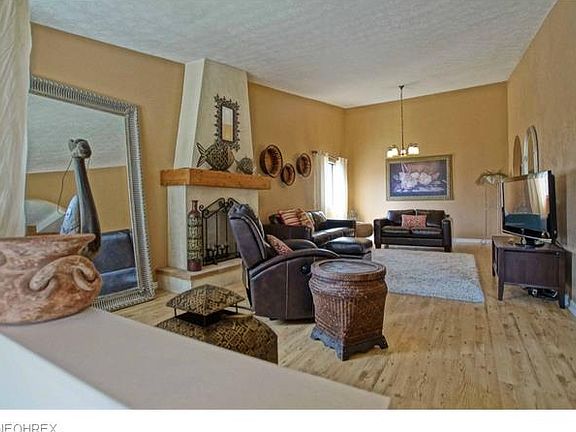 4th image of 7148 N Brewster Pl Unit D