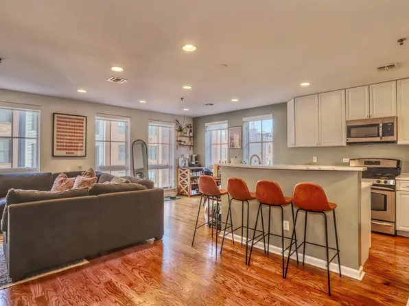 659 1st St APT 406, Hoboken, NJ 07030