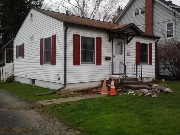 254 Cayuta St, Corning, NY 14830