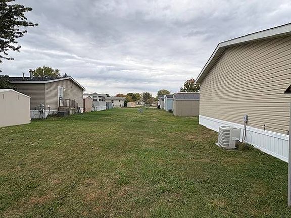 4th image of 29402 Georgetown Dr