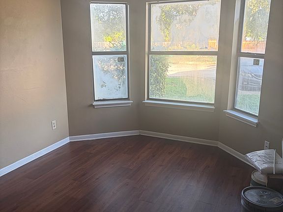 5th image of 6307 Cambridge Dr APT 1