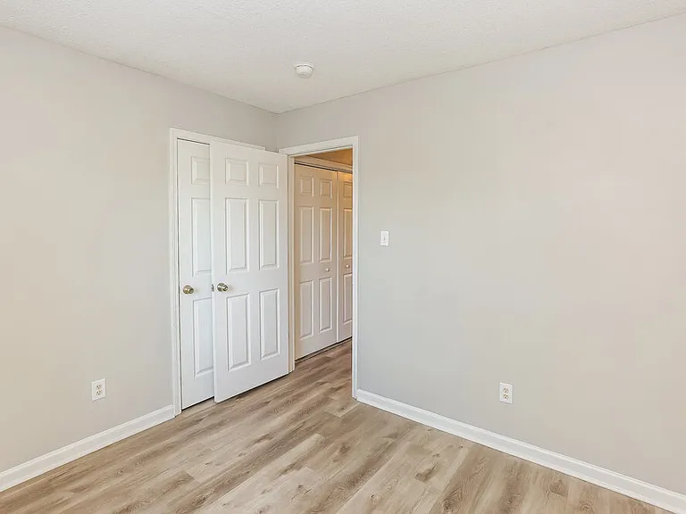2954 Hawick Commons Dr — Photo 14