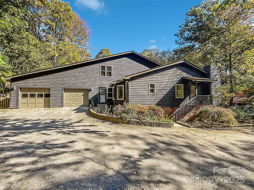 1st image of 775 Bridgewood Dr