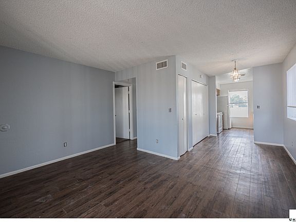 3rd image of 2266 W Ella St APT 207