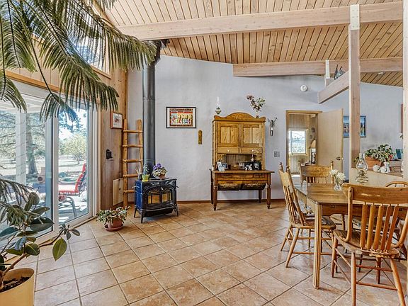 4th image of 6036 Saint Vrain Rd