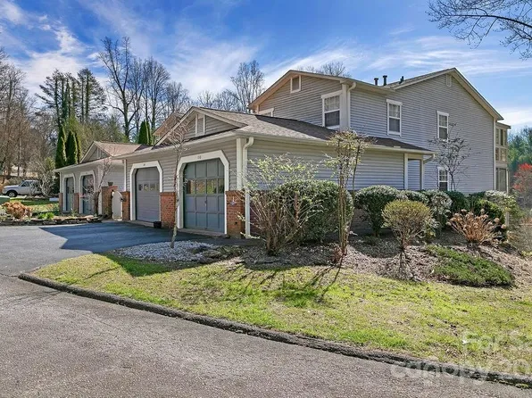 110 Lakeview Ct, Brevard, NC 28712