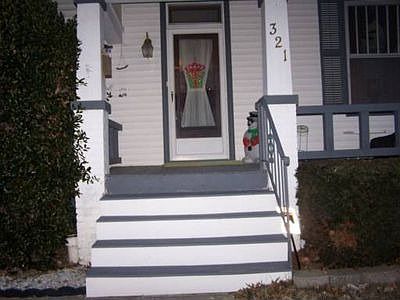 2nd image of 321 S 11th St