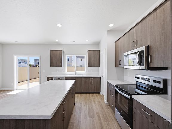 5th image of 2407 W Fallon Loop