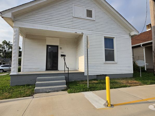 900 E Walnut St