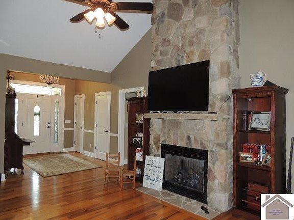 5th image of 4115 Lovelaceville Rd