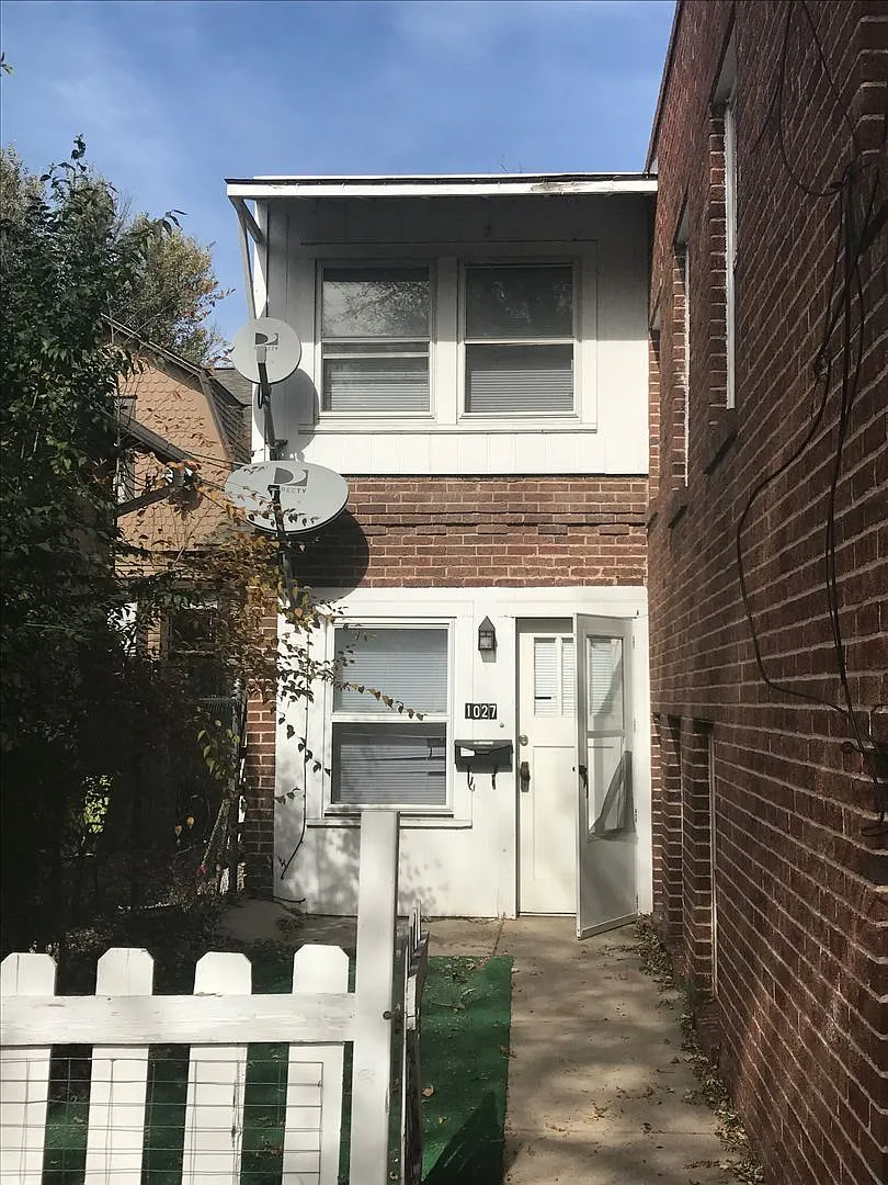 The Perfect Studio! All Utilities Included — Photo 1