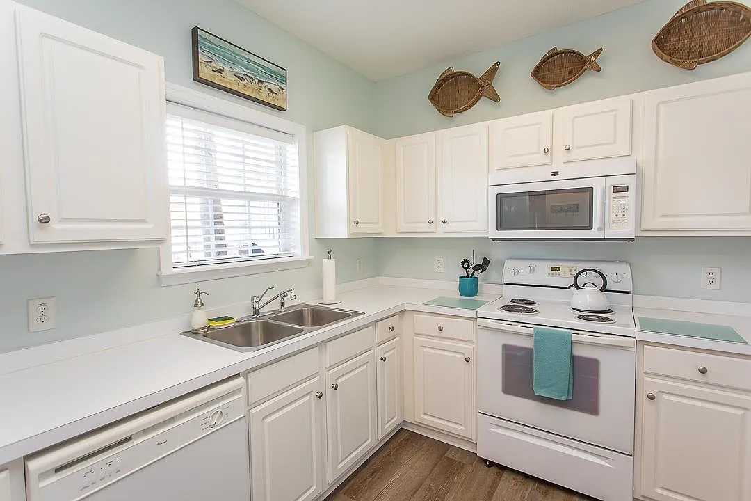 5801 Oyster Catcher Dr — Photo 2