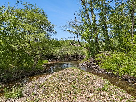 96th image of 2461 Bodenham Rd