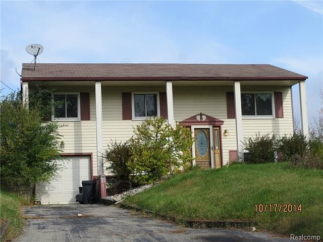 1st image of 4115 Loch Dr