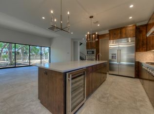 6412 Carson Rdg #B, Austin, TX 78741