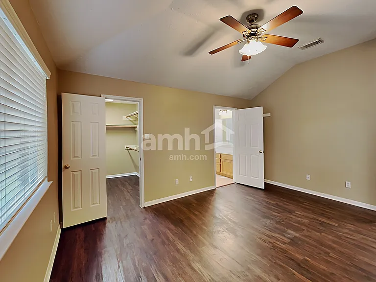 29010 Ashbrook Ln — Photo 12