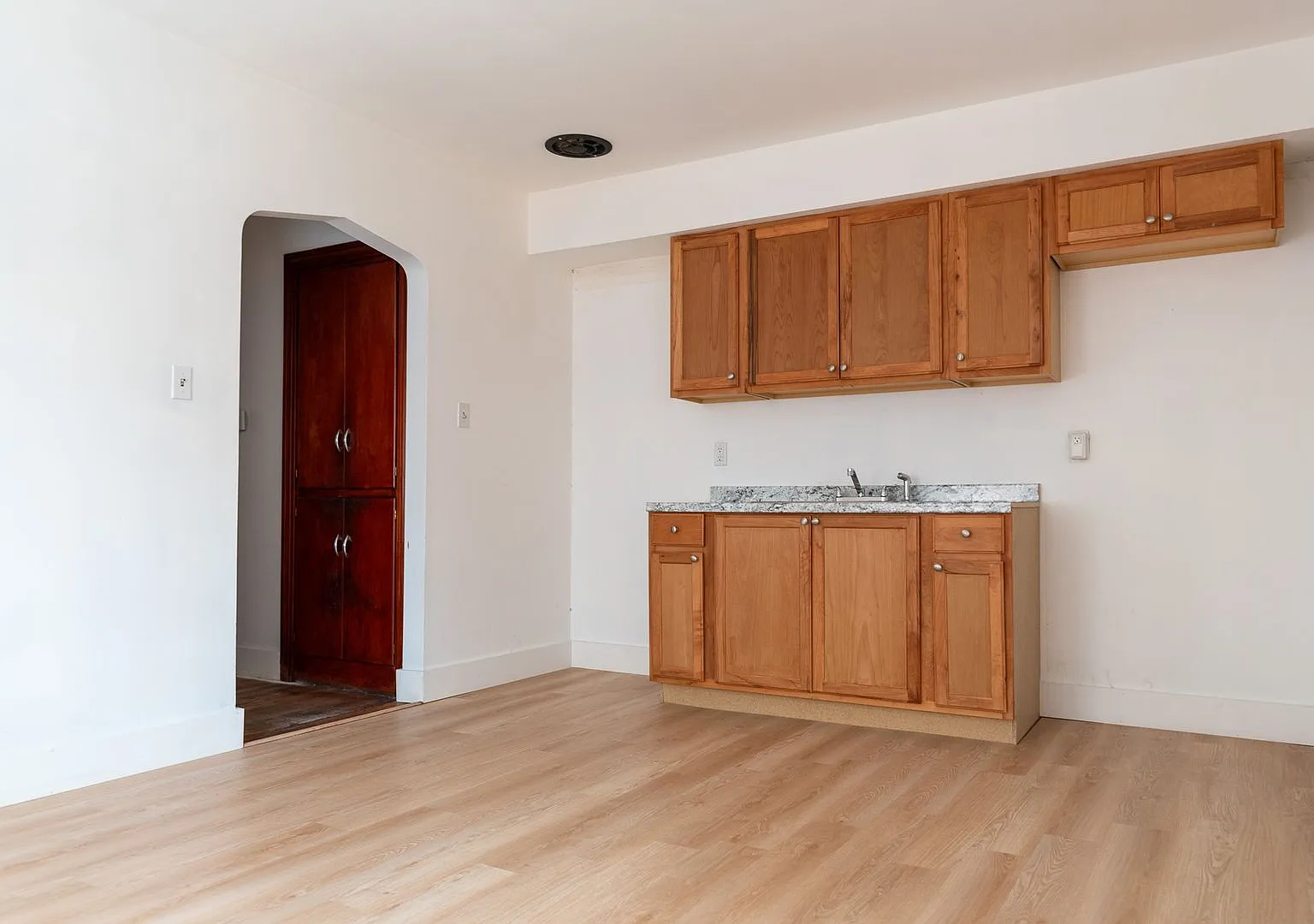 4406 S Second st — Photo 4