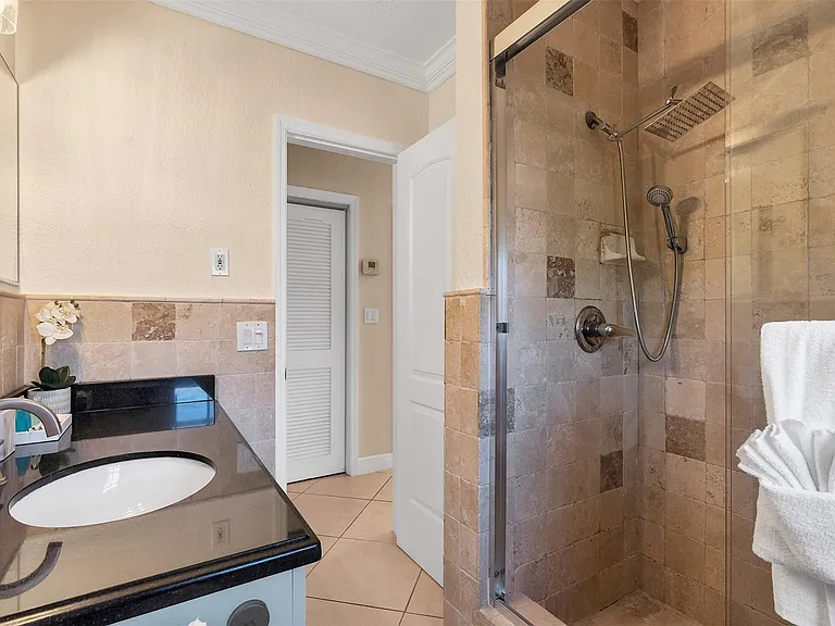 3221 Seaward Dr — Photo 29