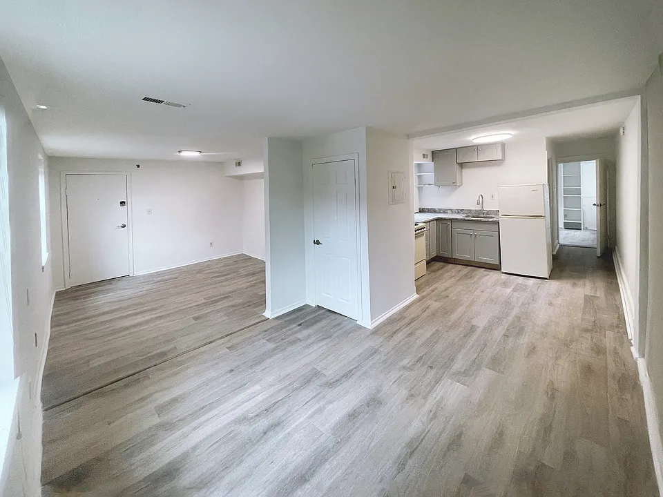 601 Scott St #3