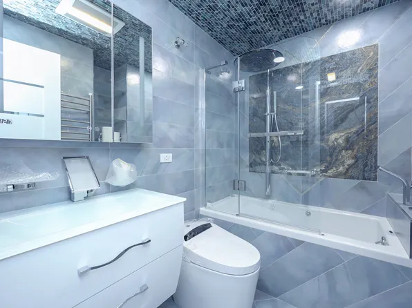 1260 Avenue Y image 8 of 14