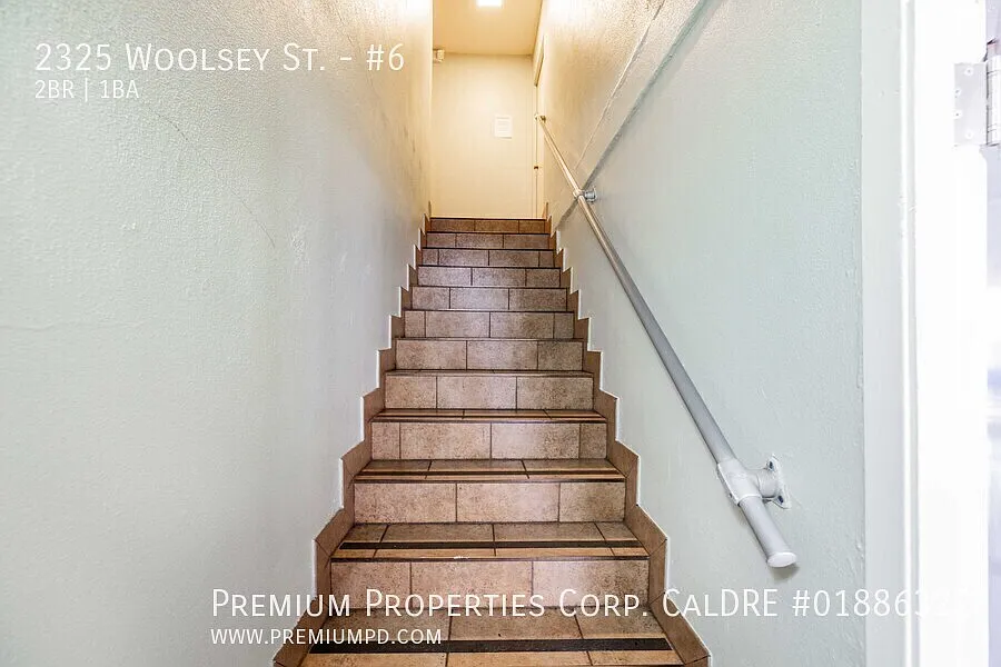 Woolsey Walk — Photo 3