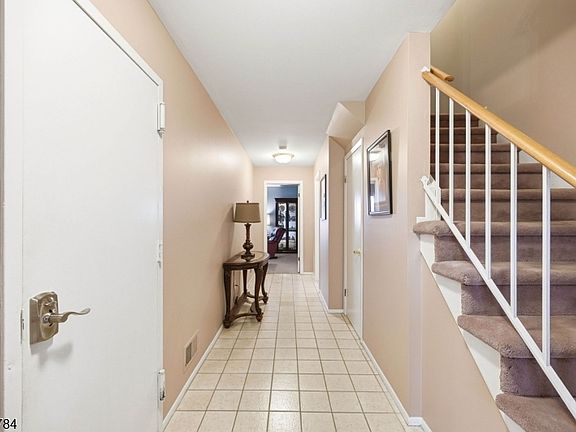 5th image of 88 Metro Vista Dr
