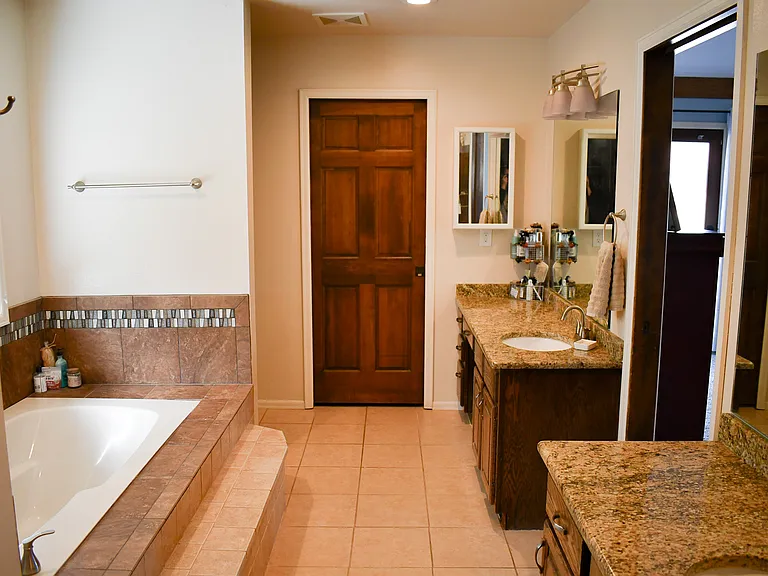 1020 Point Of The Pines Dr — Photo 42