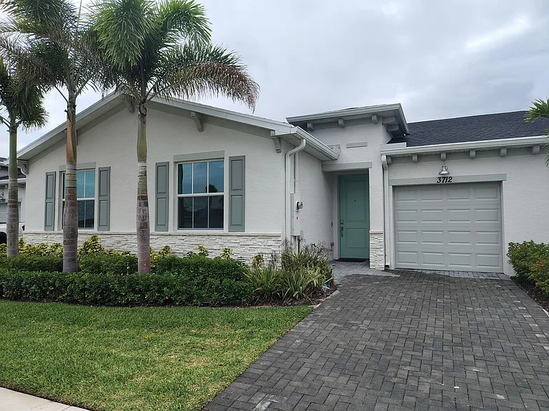 3712 Spanish Cedar Pl — Photo 2