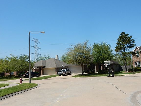 4th image of 5759 Lightstone Ln