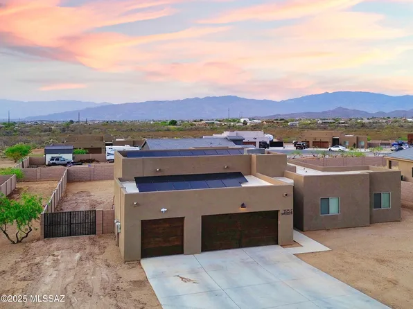 3335 E Canyoneer Dr, Vail, AZ 85641
