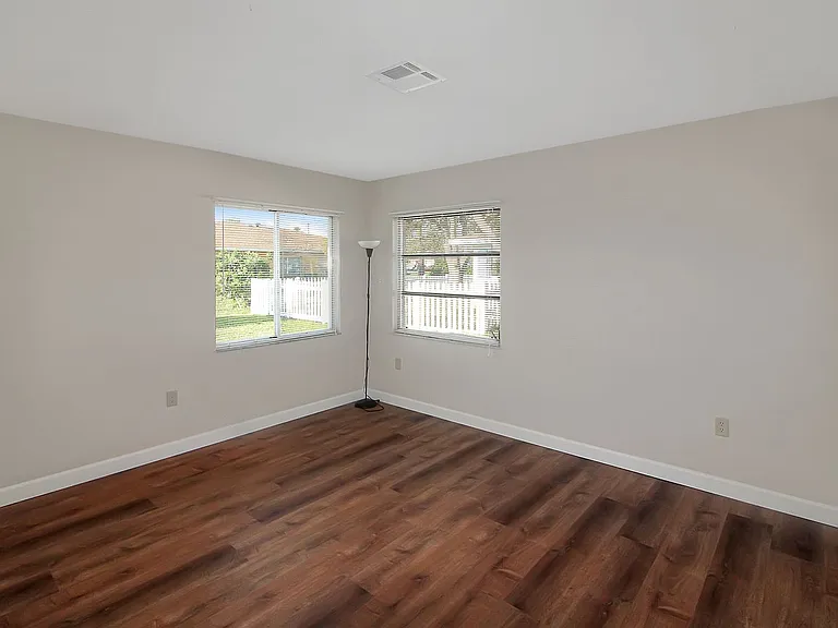 804 W Baffin Dr — Photo 7