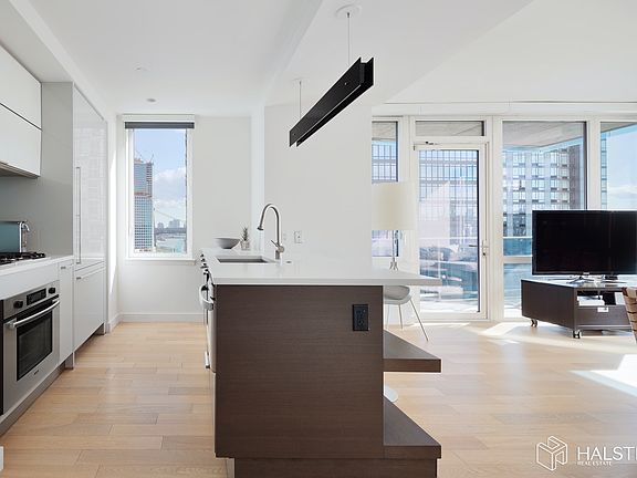 3rd image of 22 N 6th St #15KL